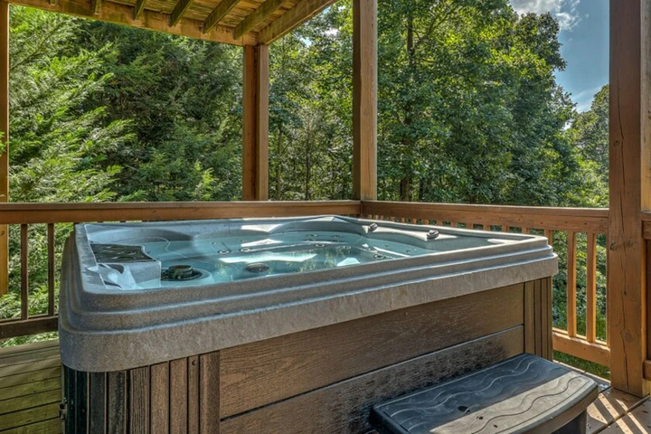 Pool 11 of 24