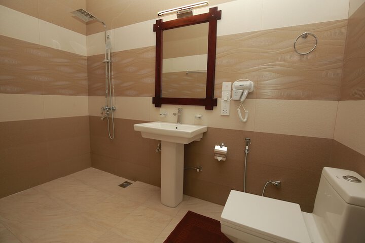 Room 29 of 48