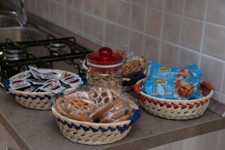 Breakfast/Coffee Service 4 of 21