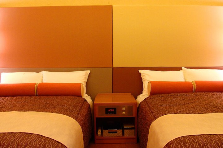 Room 22 of 74