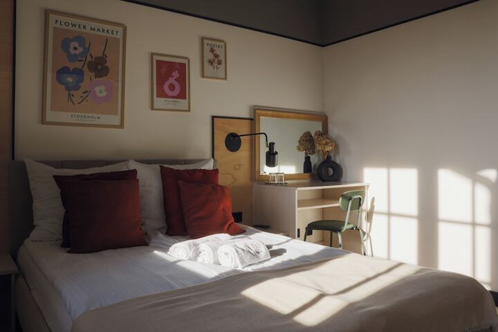 Room 25 of 66