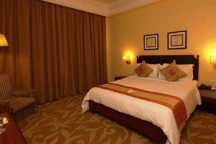 Room 15 of 59