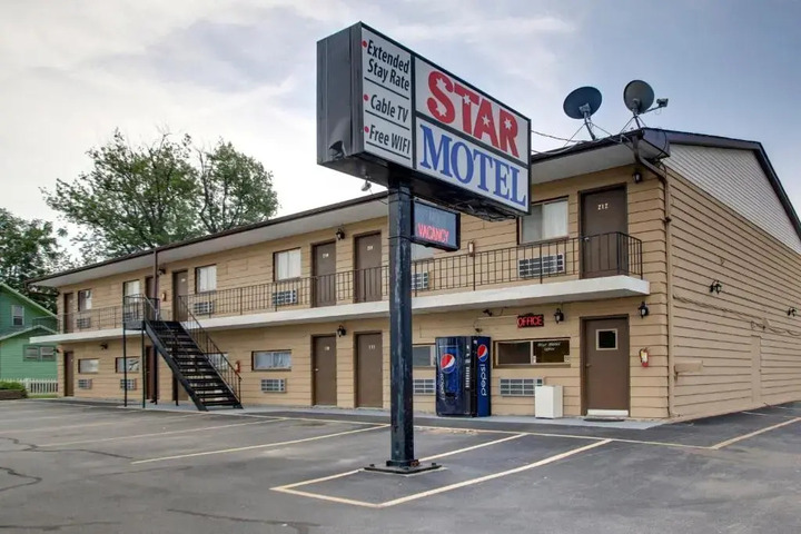 Exterior of Star Motel