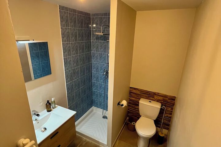 Room 15 of 22