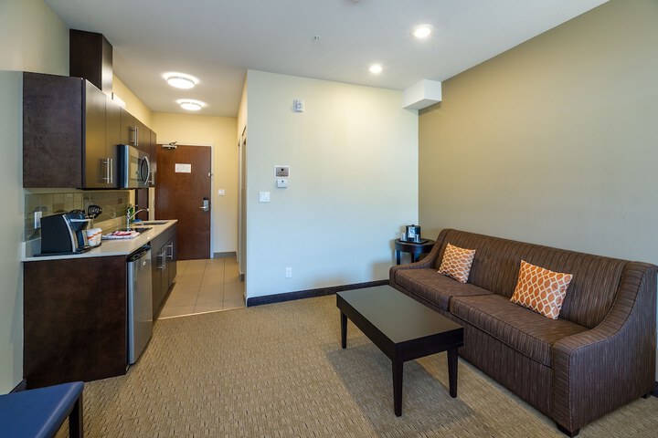 Room 10 of 51