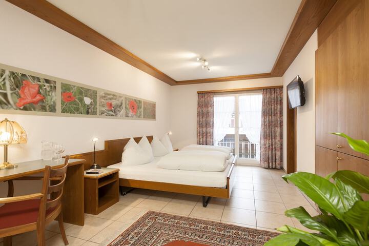 Room 15 of 57