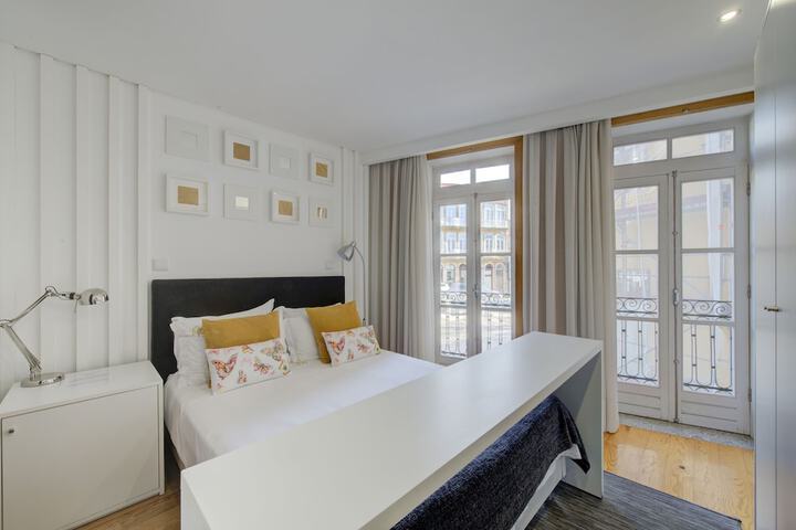 Room 16 of 36