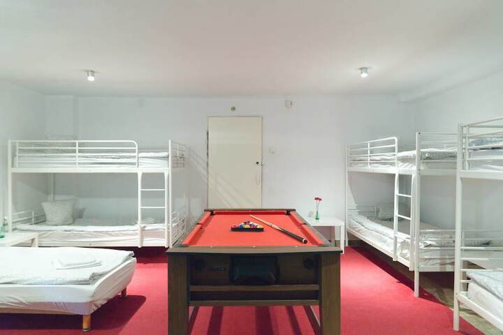 Room 4 of 55
