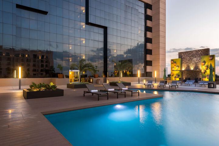 Pools & Facilities