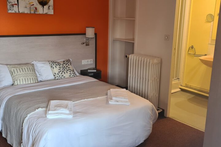 Room 13 of 43
