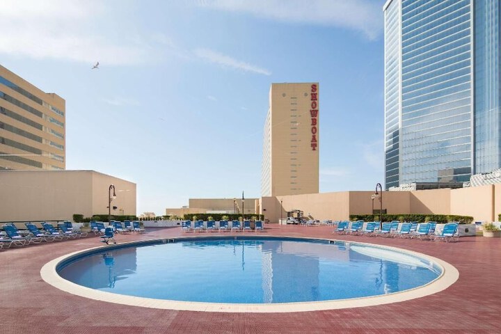 Pool 66 of 80