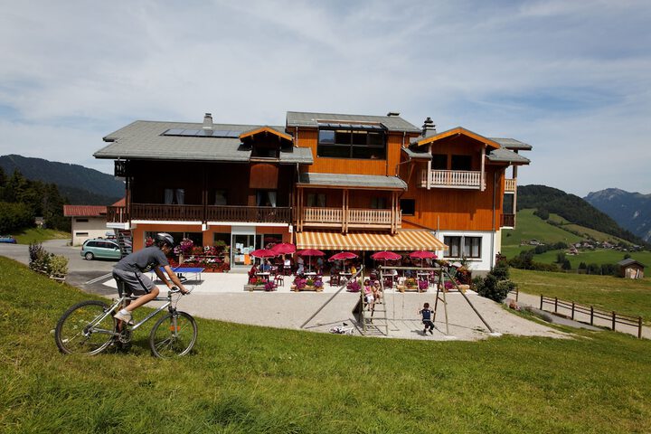 Hôtel les skieurs in Bellevaux