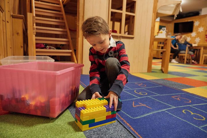 Childrens Activities 65 of 103