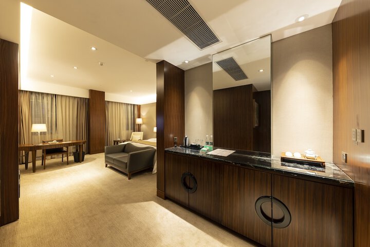 Room 14 of 59
