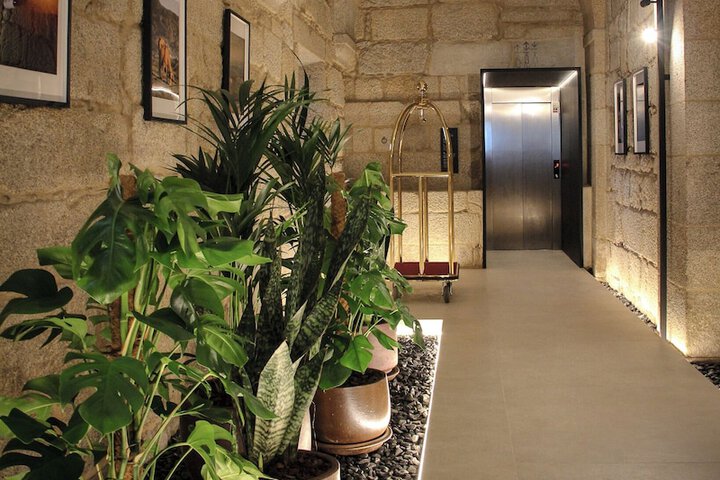 Hotel Interior 118 of 132