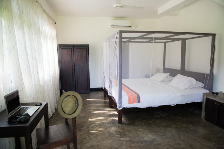 Room 17 of 72