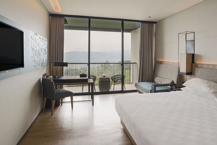 Room 15 of 110