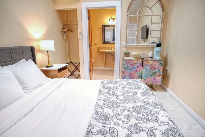 Breakfast/Coffee Service 74 of 104