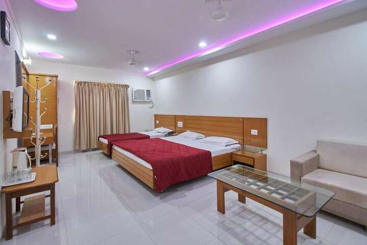 Room 8 of 22