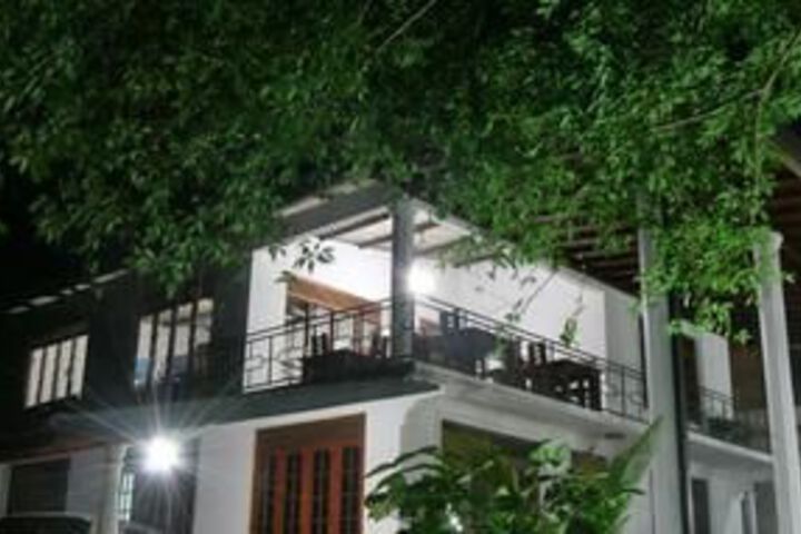 NEW HOTEL ELEPHANT PARK