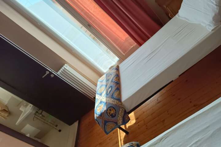 Room 3 of 6