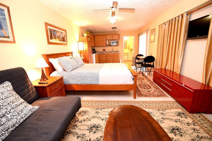 Room 4 of 24