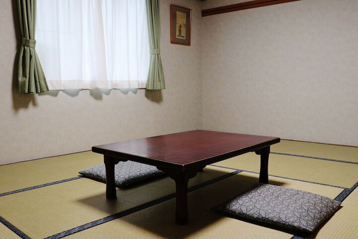 Room 31 of 69