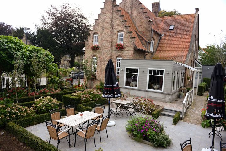 Terrace/Patio 19 of 21