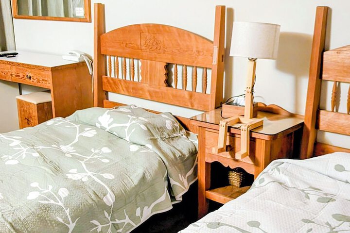Room 28 of 108