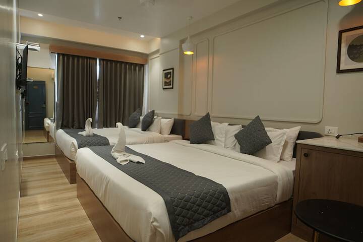 Room 6 of 20