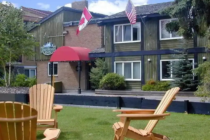 THE DRIFTWOOD INN - BANFF AB 337 BANFF AVENUE BANFF