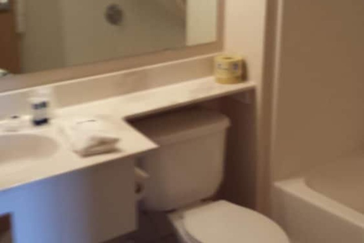 Room 32 of 44