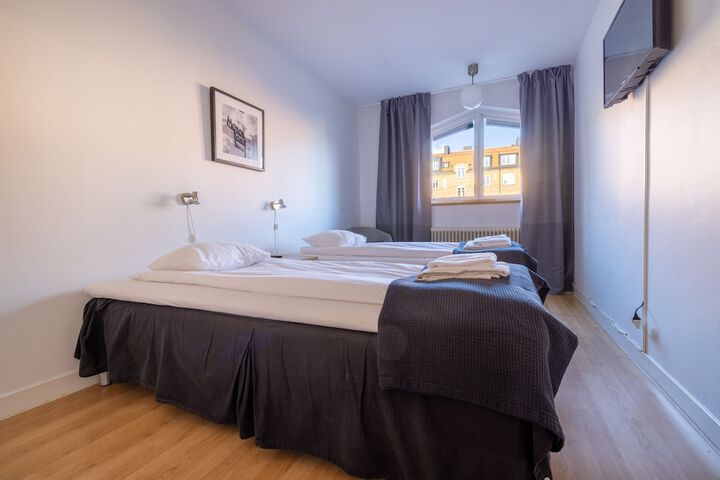 Room 5 of 25