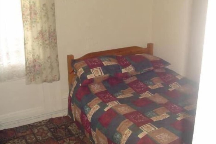 Room 19 of 34