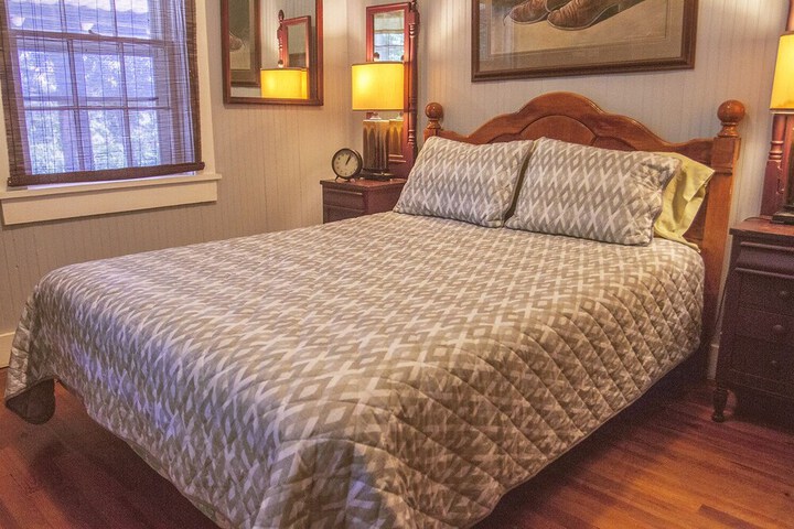 Room 25 of 137