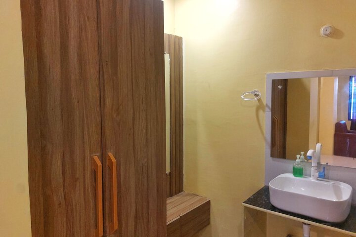 Room 12 of 14