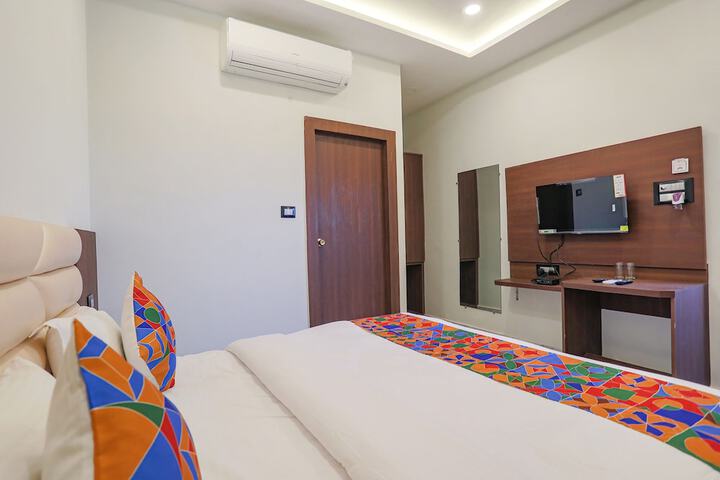 Room 18 of 23
