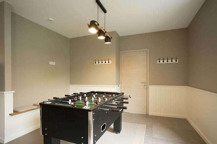 Room 25 of 52