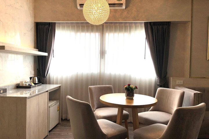 Room 43 of 150