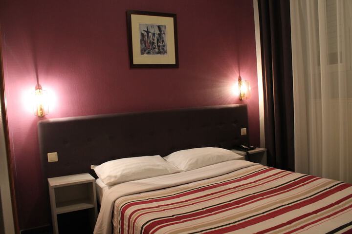 Room 3 of 36
