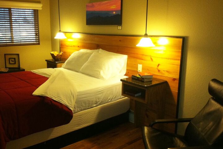 Room 3 of 52