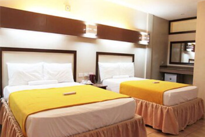 Room 2 of 8