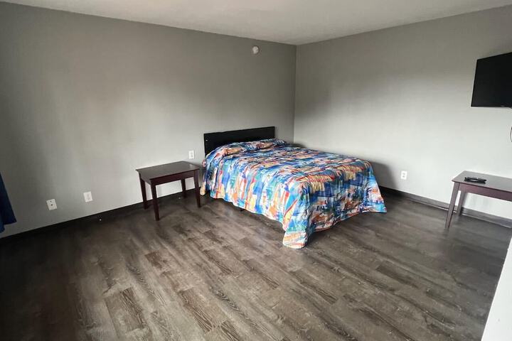 Room 2 of 14