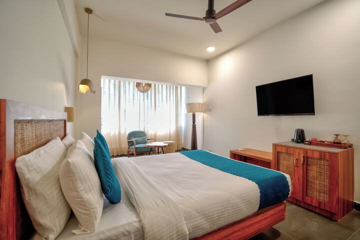Room 12 of 22