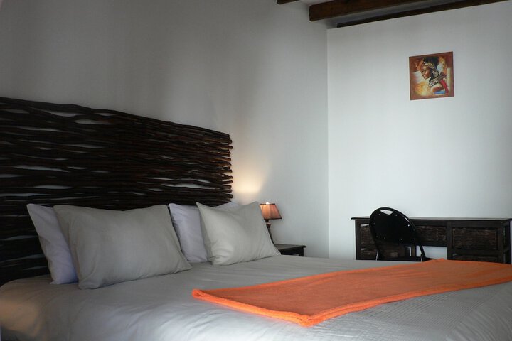 Room 6 of 62