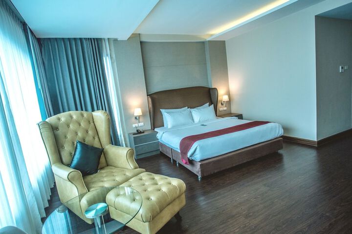 Room 7 of 26