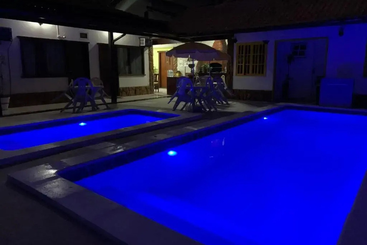 Pool 6 of 11