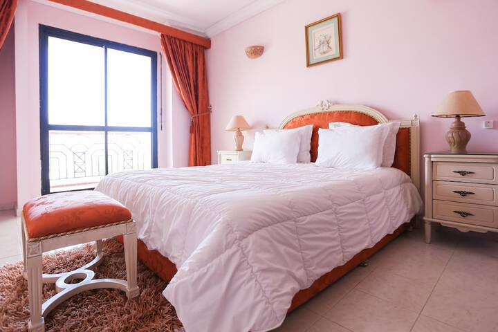 Room 8 of 24