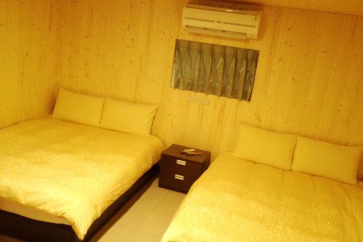 Room 17 of 41