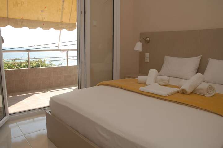 Room 5 of 71